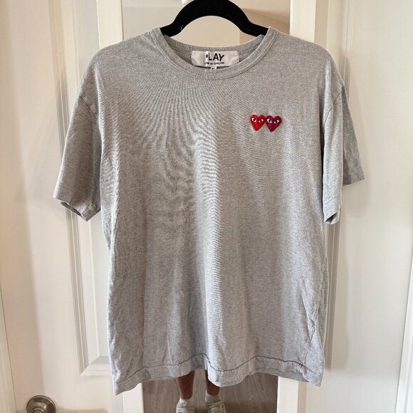 Women's XL Comme Des Garcons Play Short Sleeve Tee - Picture 2 of 4